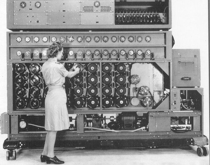 Turing machine. Serez-vous capable de percer le secret d'Enigma